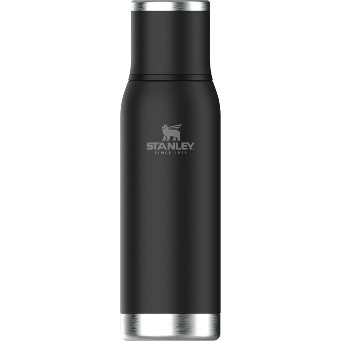 Stanley 1913 Adventure To-Go Bottle 0.75L in Black