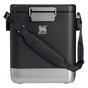 Farbmuster für Stanley 1913 Lifted Spirits™ Steel Cooler 24.6L in Black | Vorderseite Anzeigen