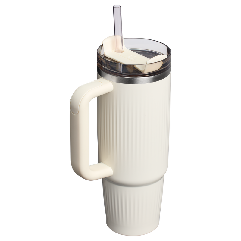 Stanley 1913 Quencher® H2.0 Fluted Tumbler 0.89L en Cream Gloss | Detrás Ver
