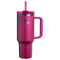 Próbka koloru dla Stanley 1913 Quencher® H2.0 FlowState™ Tumbler 1.18L w Berry Truffle | Przód Zobacz