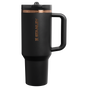 Visuel pour Stanley 1913 Messi x Stanley 1913 Quencher® ProTour Flip Straw Tumbler 1.18L dans Messi GOAT Black | Recto Afficher